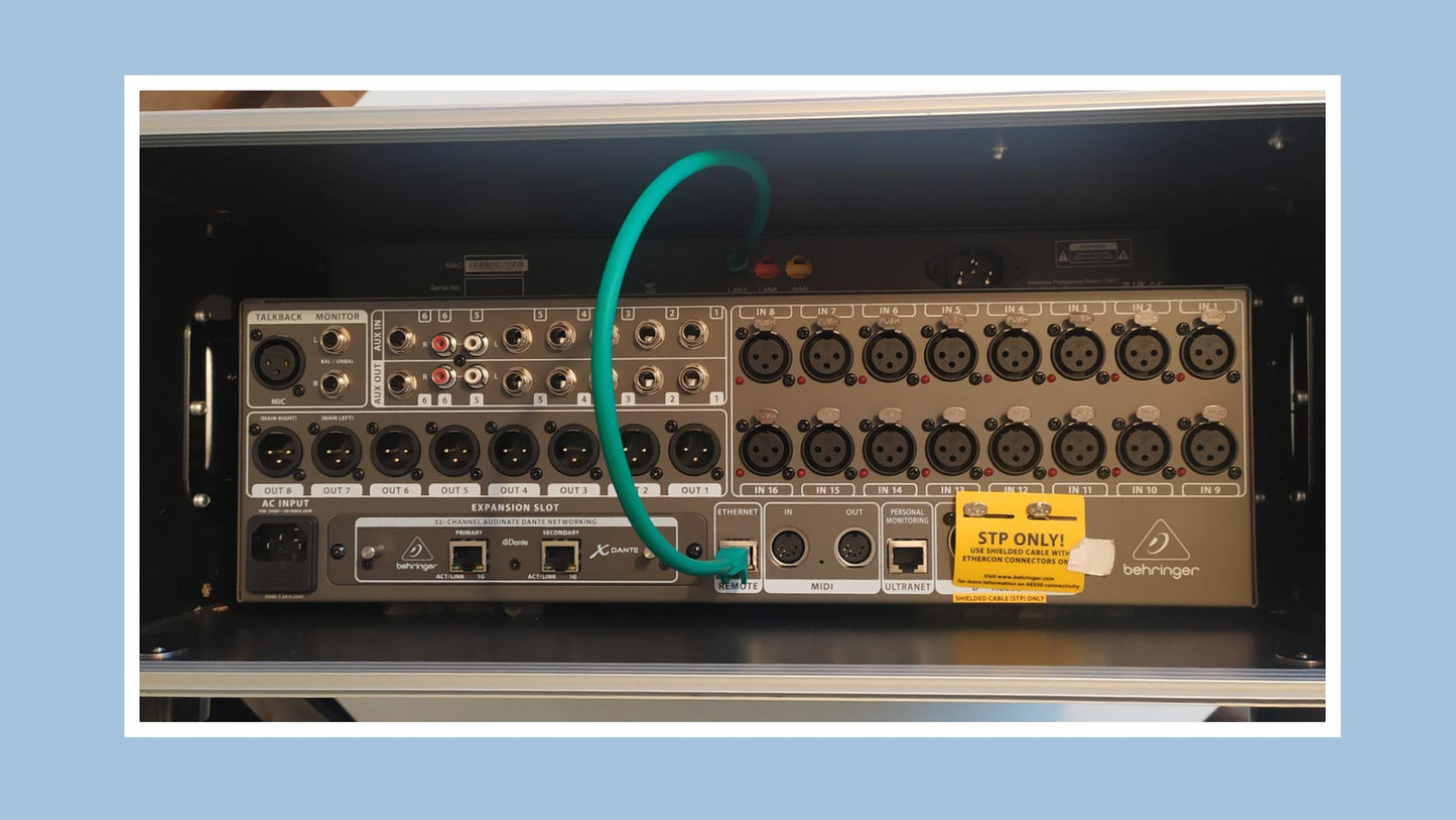 Behringer X32 Rack in Case (Tagesmiete)